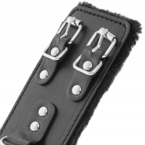 Kajdanki BDSM z futerkiem DARKNESS - szerokie, regulowane, premium
